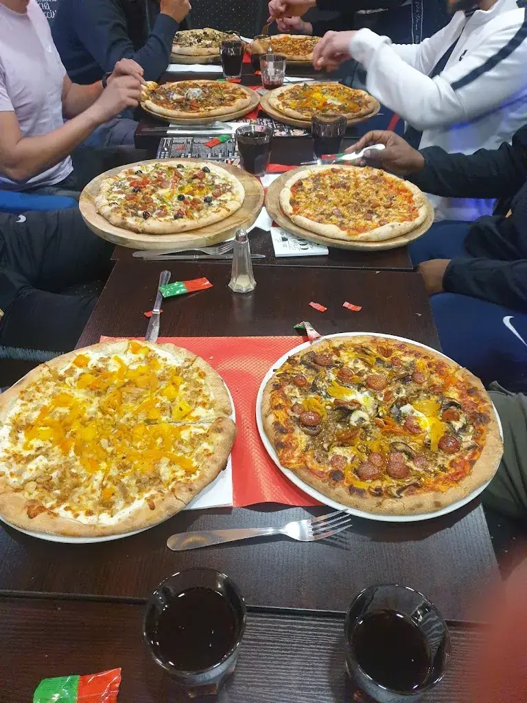 Rapido Pizza_Nangis_slider_image_3