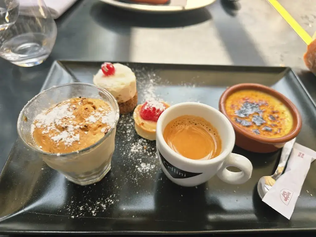 LE PETIT MAG bistrot chic_Noisy-le-Grand_slider_image_2