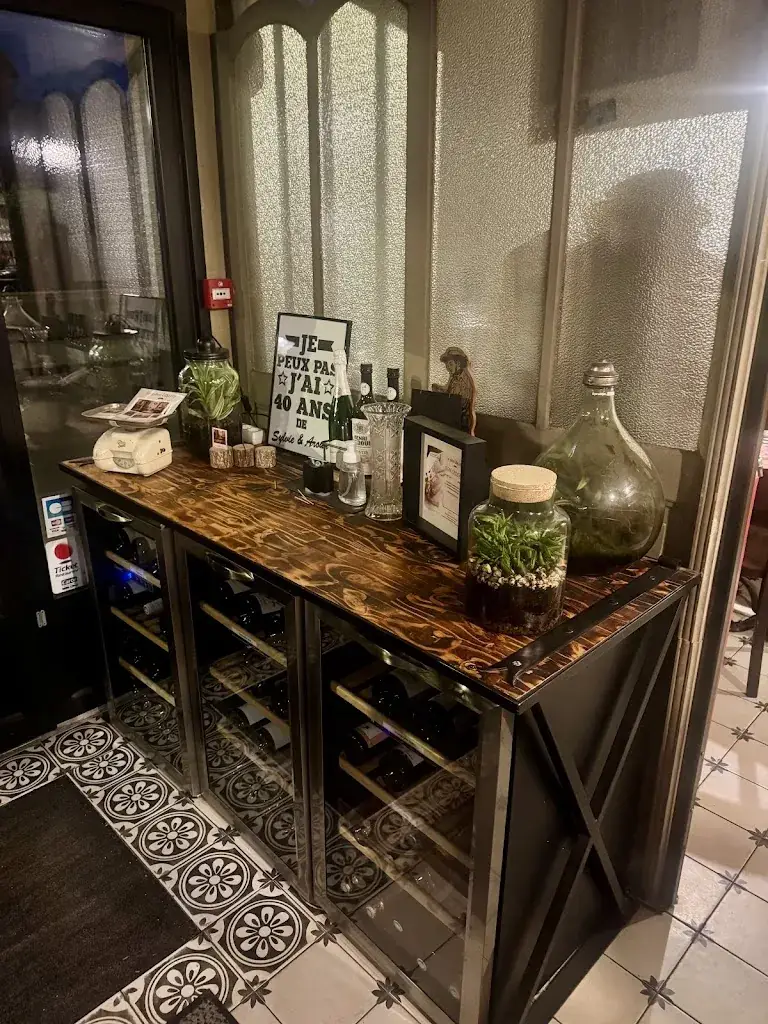 Sylvia_Le Père Louis_Neuilly-Plaisance_review