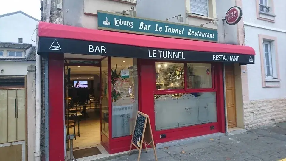 Le Tunnel restaurant in Neuilly-Plaisance