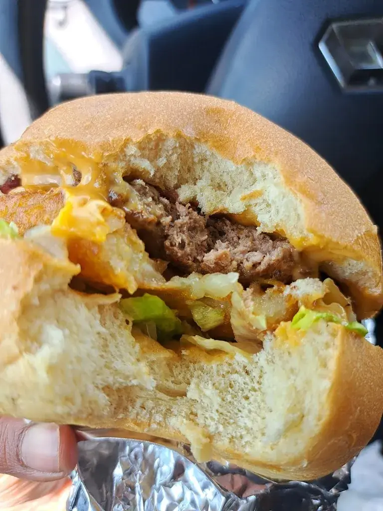 Fatma Dahmane_Azz kitchen_Noiseau_review