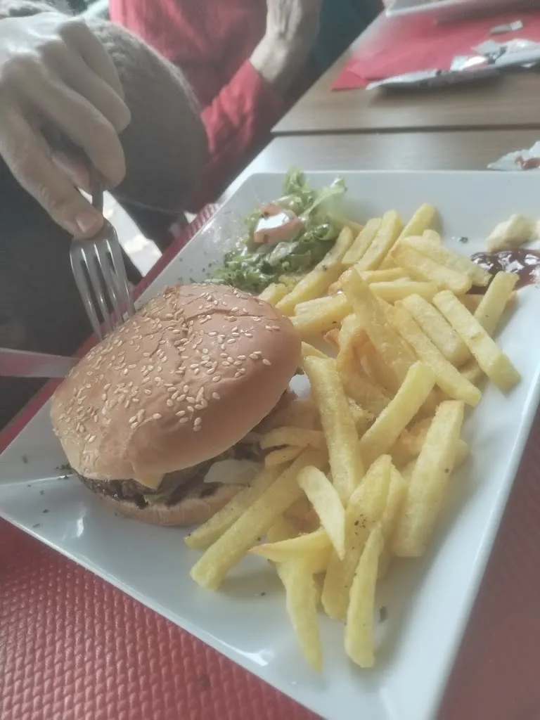 den ben_Brasserie de l'Hôtel de Ville_Noiseau_review