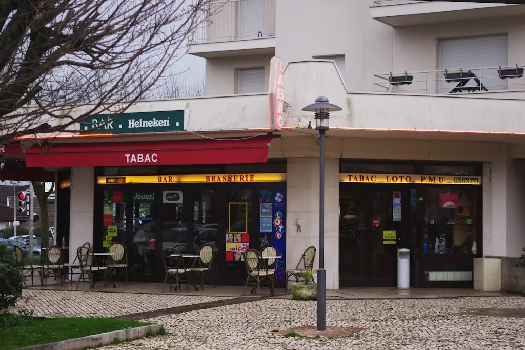 Brasserie de l'Hôtel de Ville restaurant in Noiseau