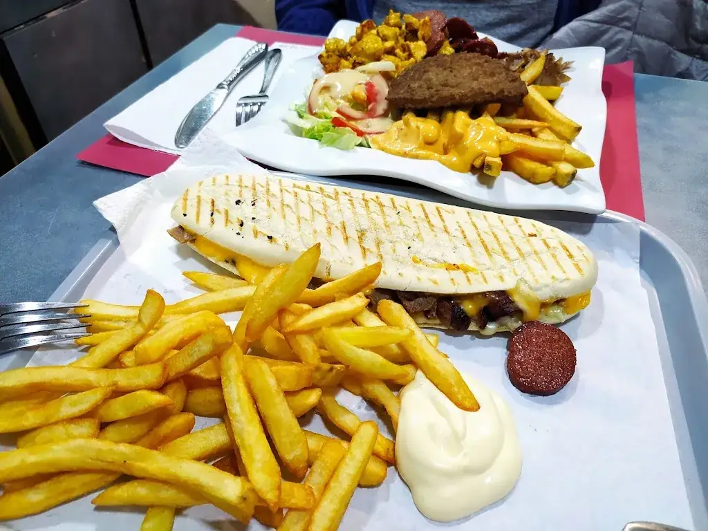 Chez sinan et guven_Nemours_slider_image_2