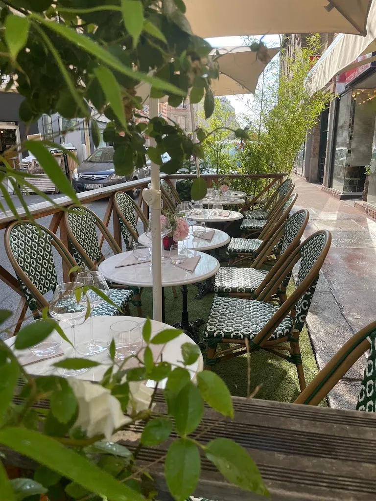 Yum restaurant in Montrouge