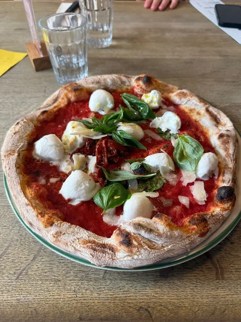 Tripletta Montrouge_Montrouge_slider_image_3