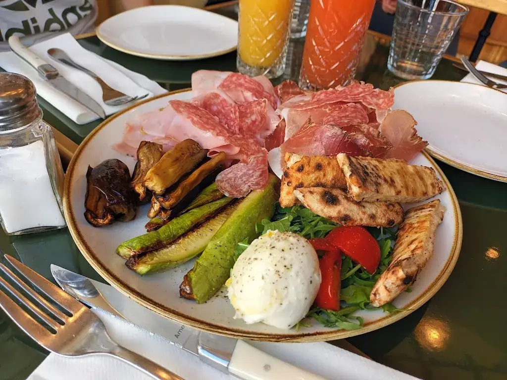 Giacomo-Ristorante Trattoria Caffe_Nogent-sur-Marne_slider_image_2