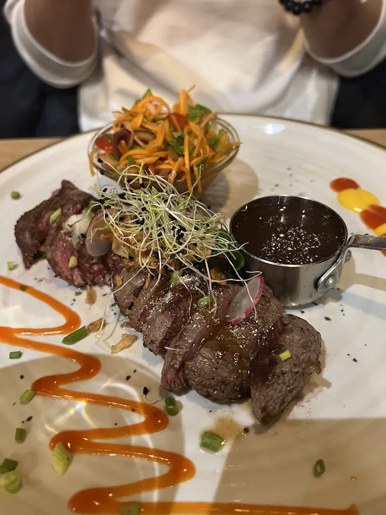 Mehdi S_Kokrabi_Nogent-sur-Marne_review