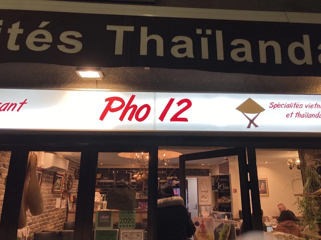 C Lee_Pho 12 NOISIEL_Noisiel_review