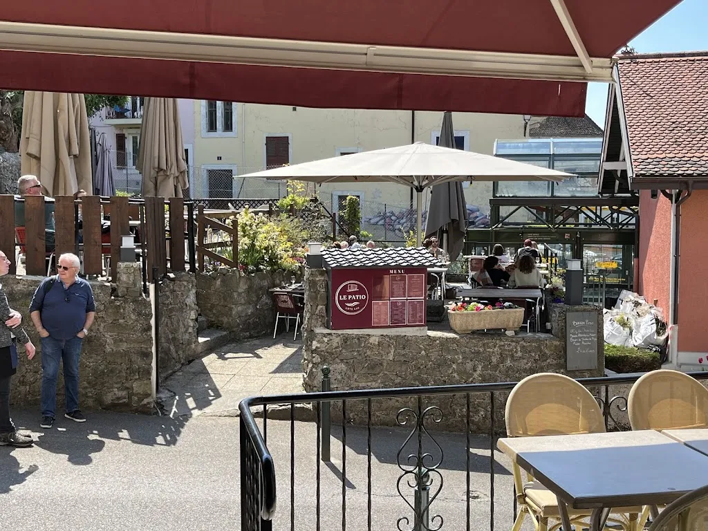 Le Patio Côté Lac restaurant in Thonon-les-Bains