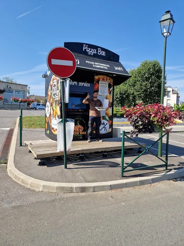 Pizza Box restaurant in Oissery