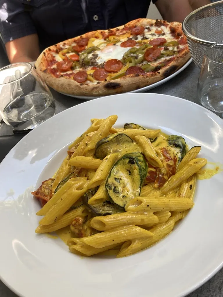 Steven Held_Le 63_Orsay_review