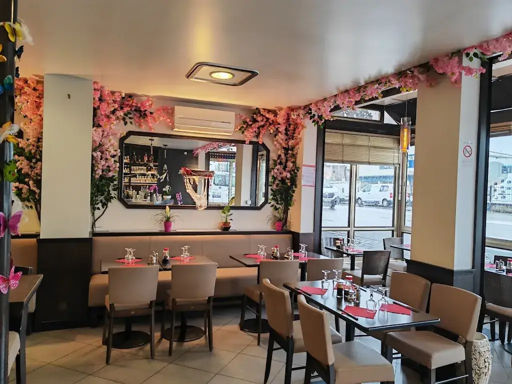 Matsuko（ sushi Bar） restaurant in Ormesson-sur-Marne