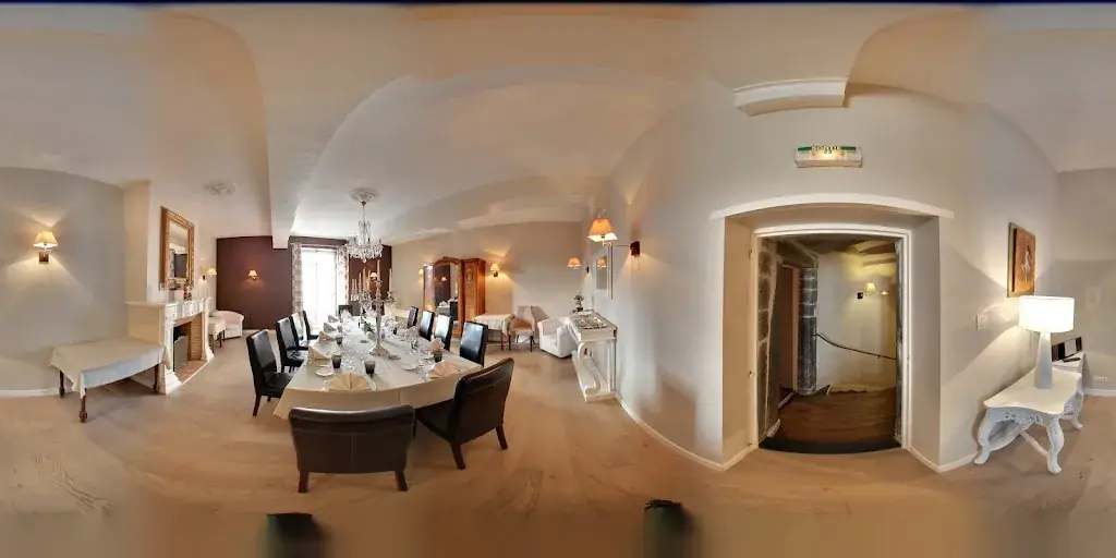 La Pierre Bleue_Nozay_slider_image_1