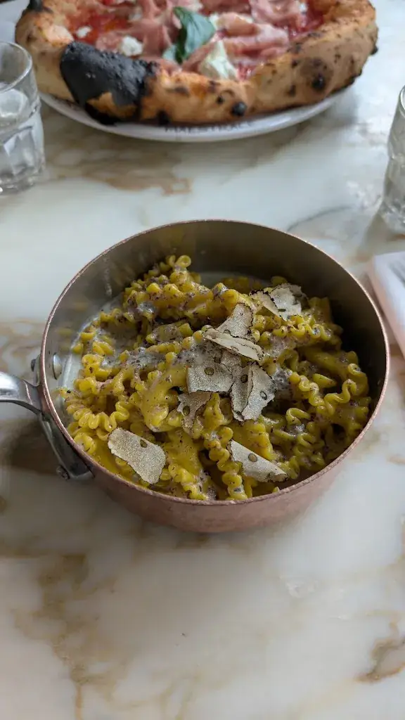 Stefan Iftode_Pink Mamma_Paris_Bewertung