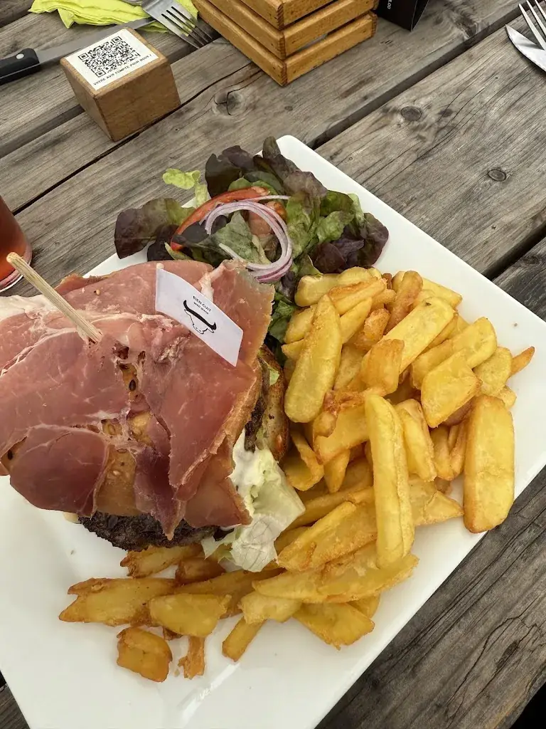 NOEL Inès_La Brasserie des Grottes_Faverges-Seythenex_reseña