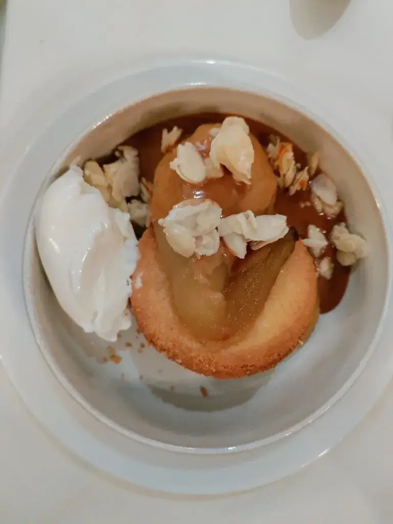 Sam Hegde_Bel Canto_Neuilly-sur-Seine_review