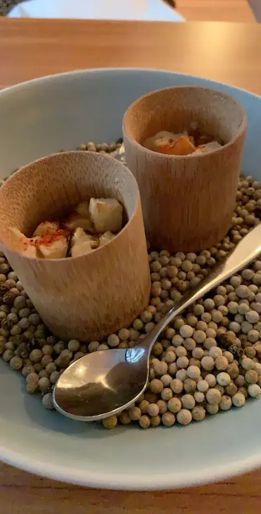 Michelle Li_Ribote_Neuilly-sur-Seine_review