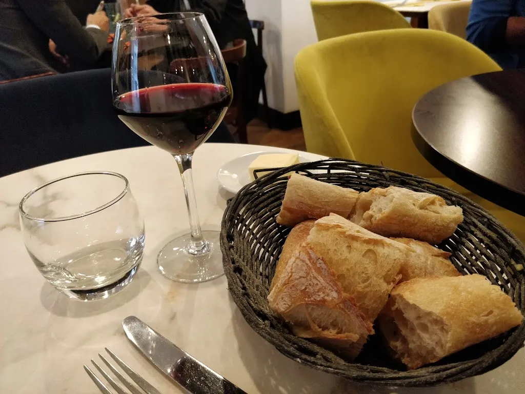 Anneli Bartholdy_Le Zinc Zinc_Neuilly-sur-Seine_review