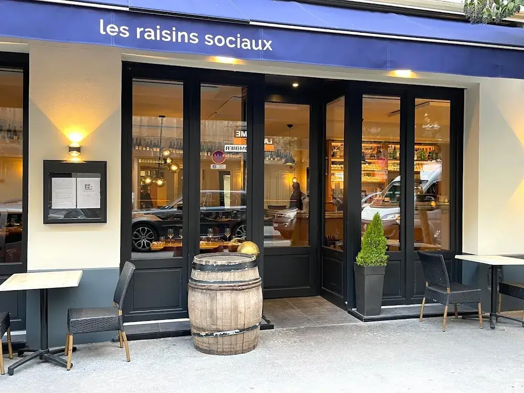 Les Raisins Sociaux ristorante a Neuilly-sur-Seine