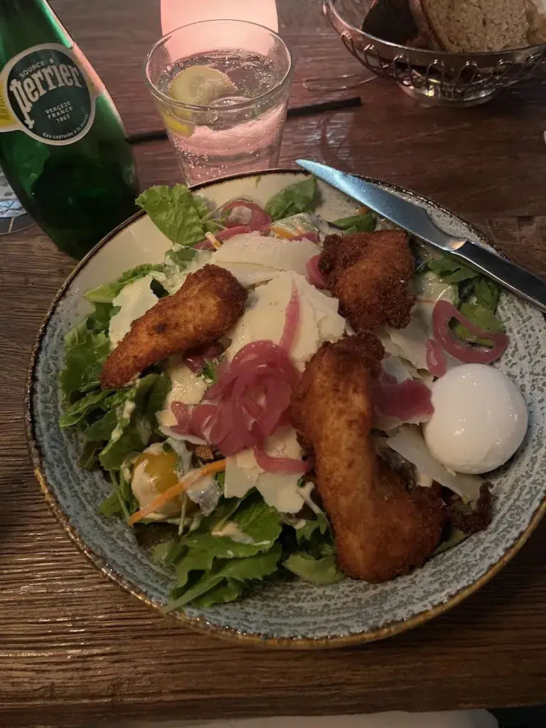 Brittany S_Gustave_Neuilly-sur-Seine_review