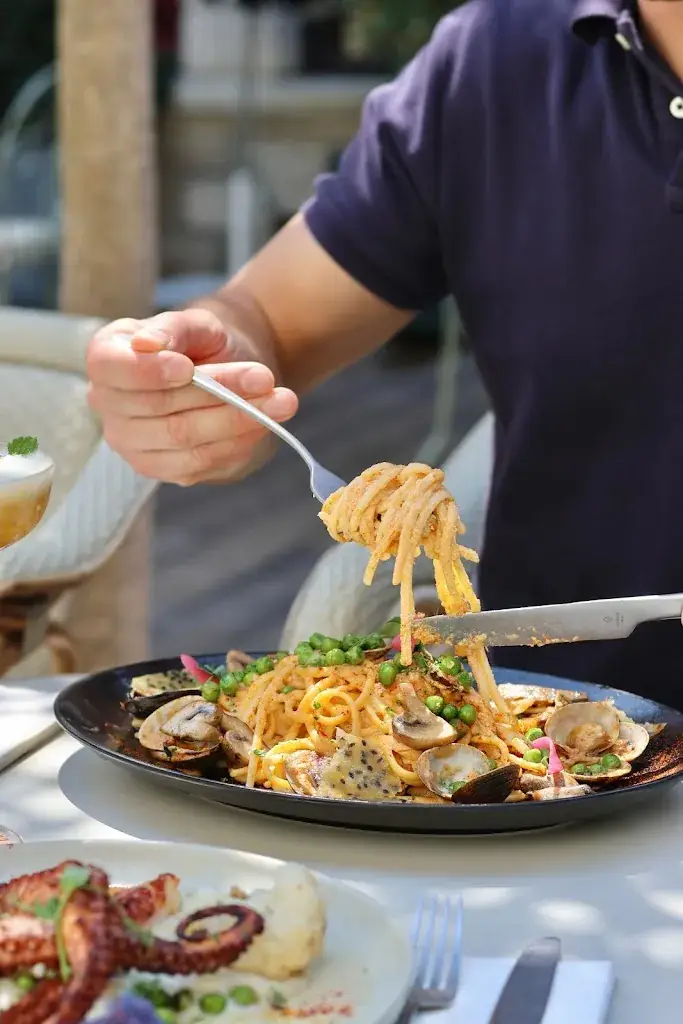 Le Nid Restaurant_L'Isle-Adam_slider_image_2