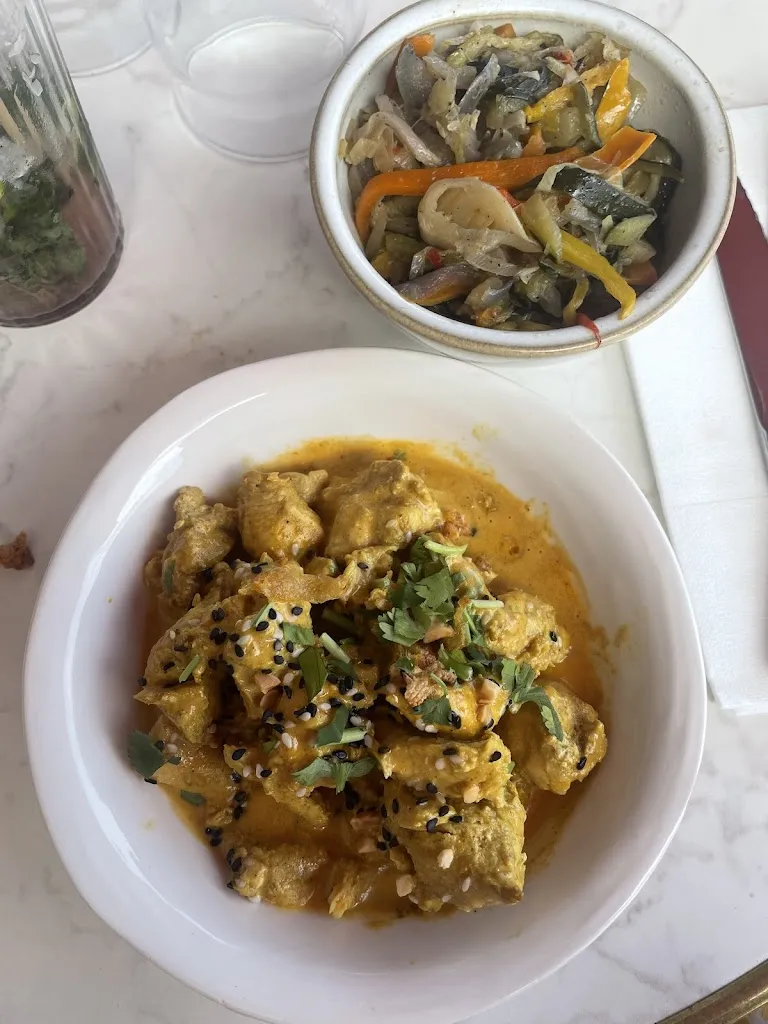 jaklin sak_Muse_L'Isle-Adam_review