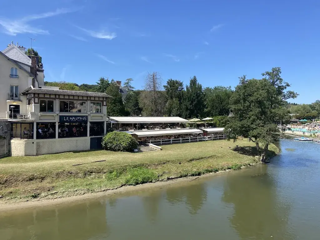 Vanessa Powell_Le Nautilus L’Isle Adam_L'Isle-Adam_review