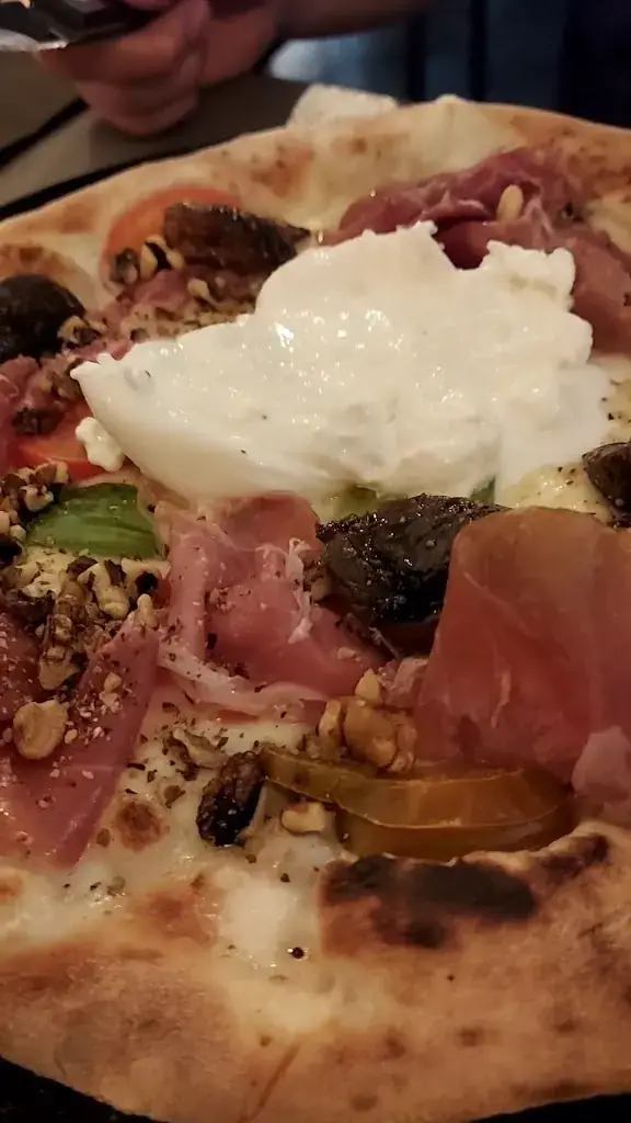 The Little Italy_Poissy_slider_image_2