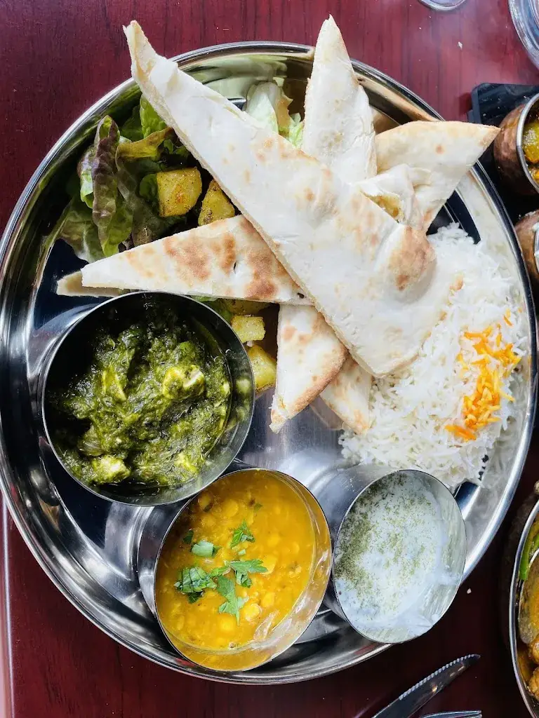 divya rao_Spice route_Poissy_recensione