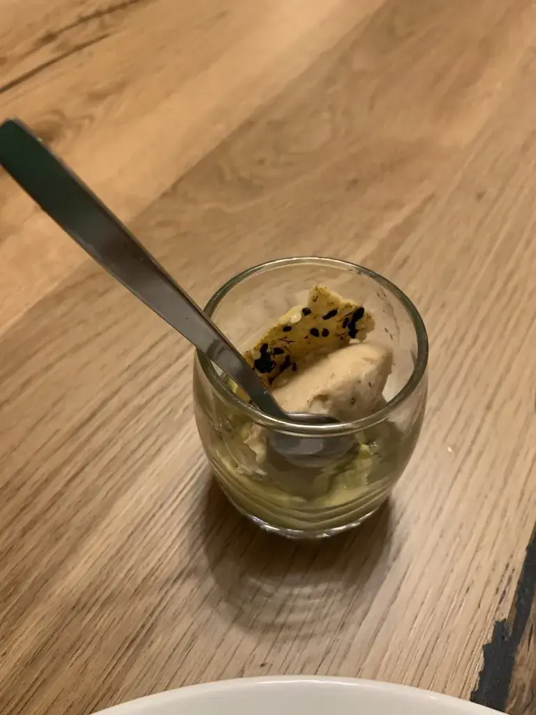 Joan Savage_Hôtel Restaurant C La Suite_Pomponne_review