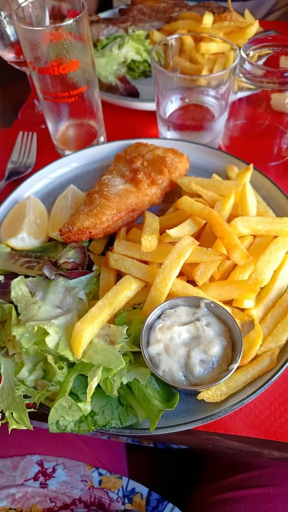 Catherine Lartaux_Bar Brasserie L' Authentique_Pierrelaye_review