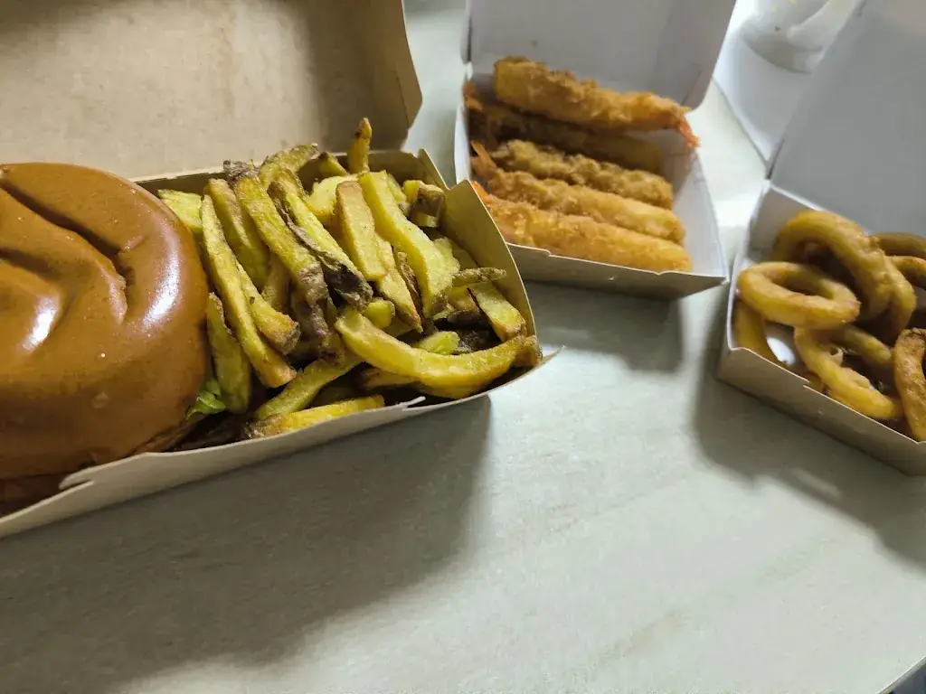 CADARSI aurelie_Charlie's factory_Pontcarré_review