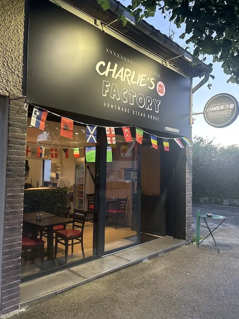 Charlie's factory restaurant in Pontcarré