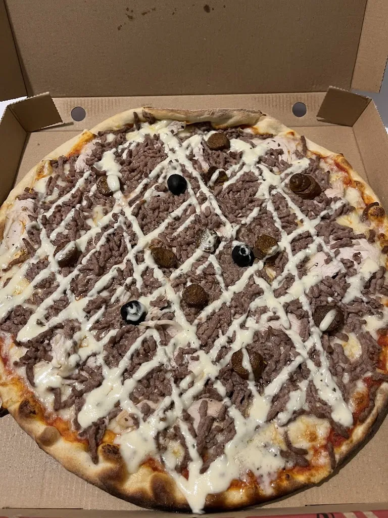 Mathias Ferrer_Pizzeria Pizzalino_Allinges_review