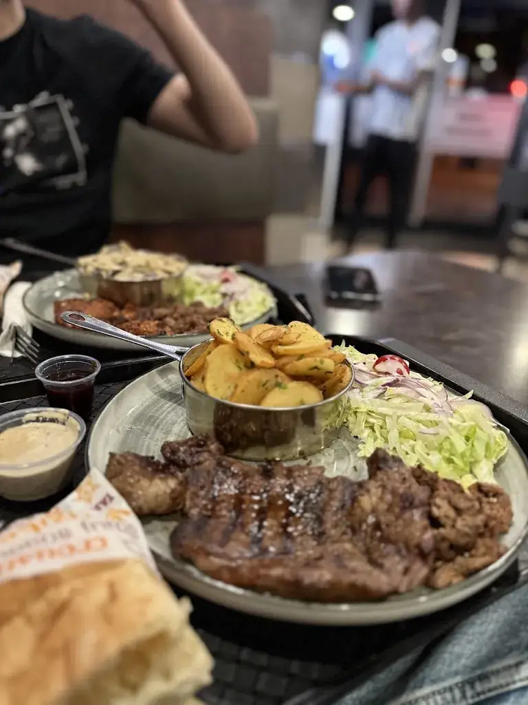 abderrahmane bel kadi_Majestic Orly_Orly_review