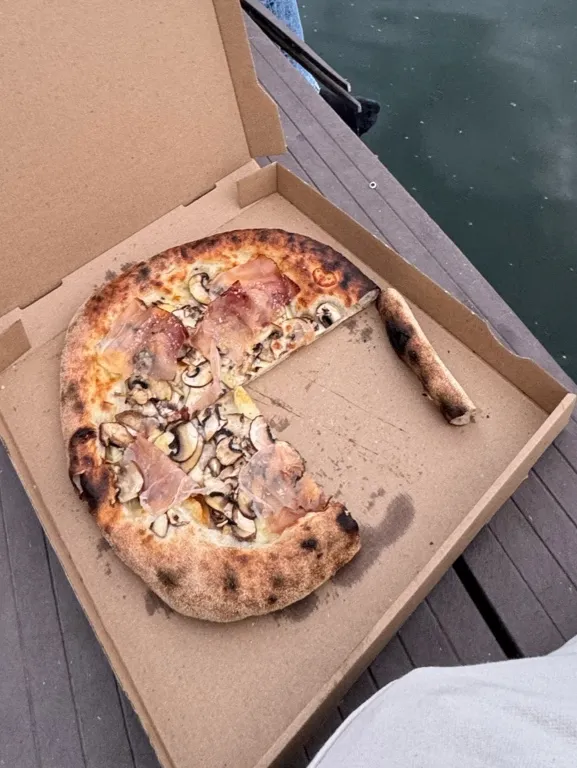 brozo_Mr Cornicione_Orly_review