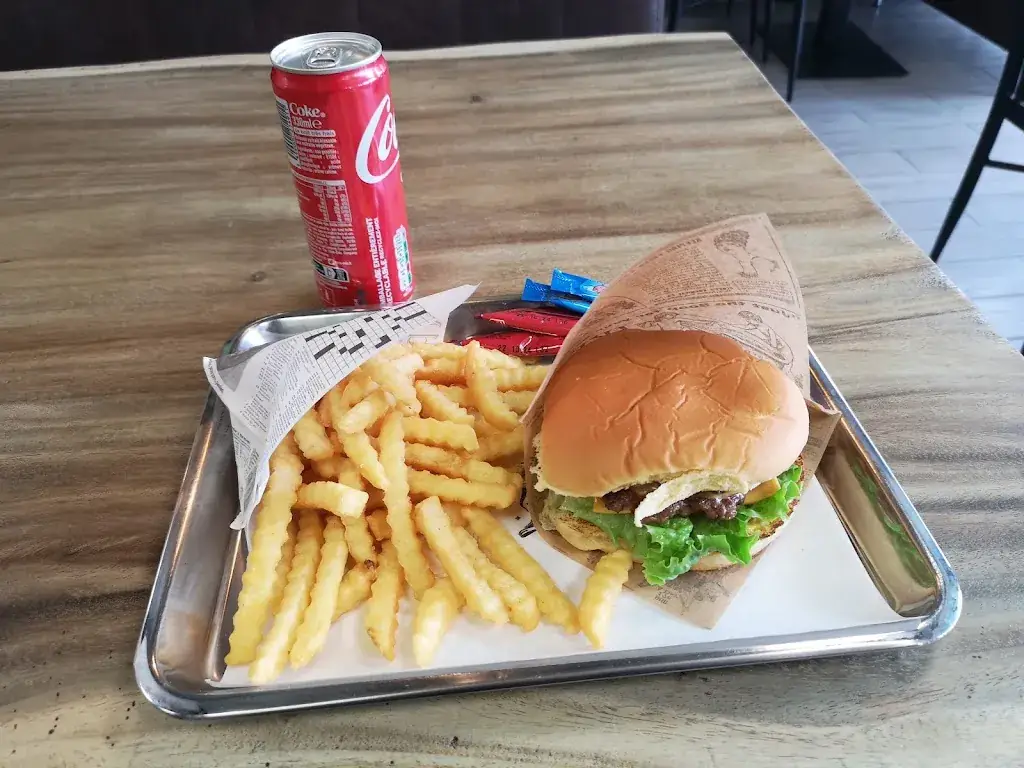 Dino Radakovic_Good and Tasty Noisy le sec_Noisy-le-Sec_review