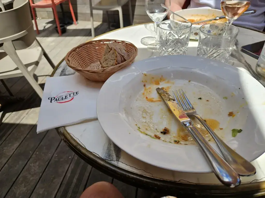 A J_Chez Paulette_Fleurie_review