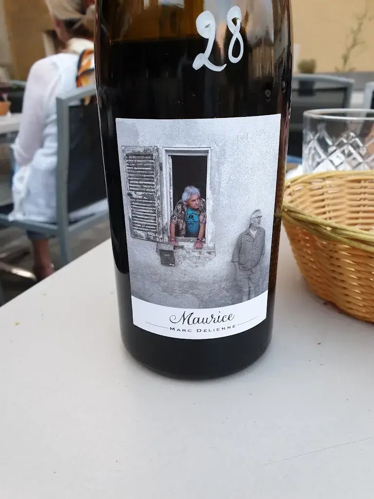 Joyce Cornelissen_Chez Paulette_Fleurie_review