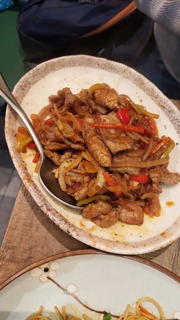 guislaine DIF_Hua Yang_Noisy-le-Sec_review