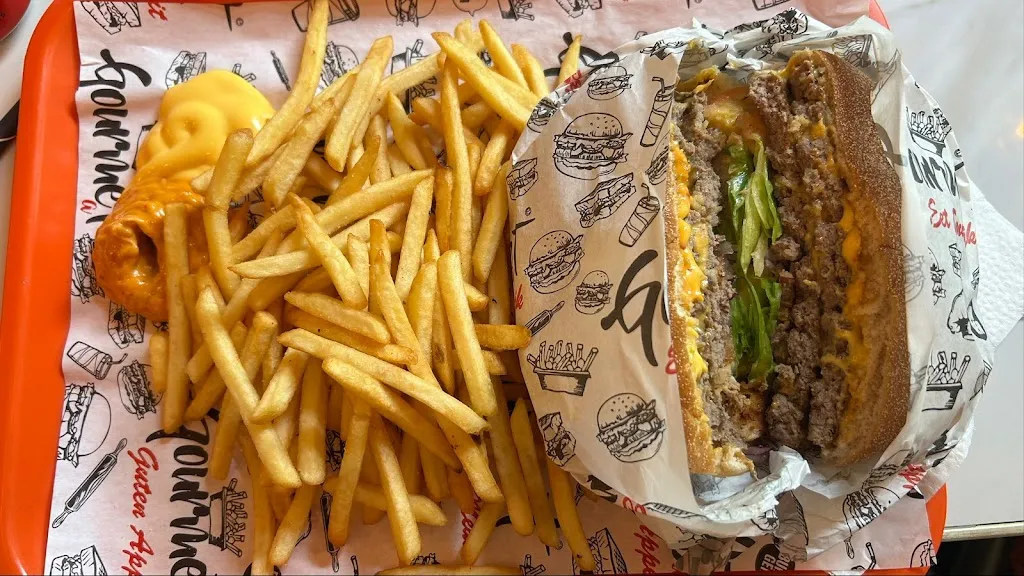 pelin kaya_The Corner_Noisy-le-Sec_review