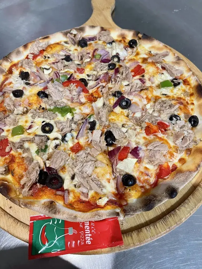 Le Regal restaurant in Noisy-le-Sec