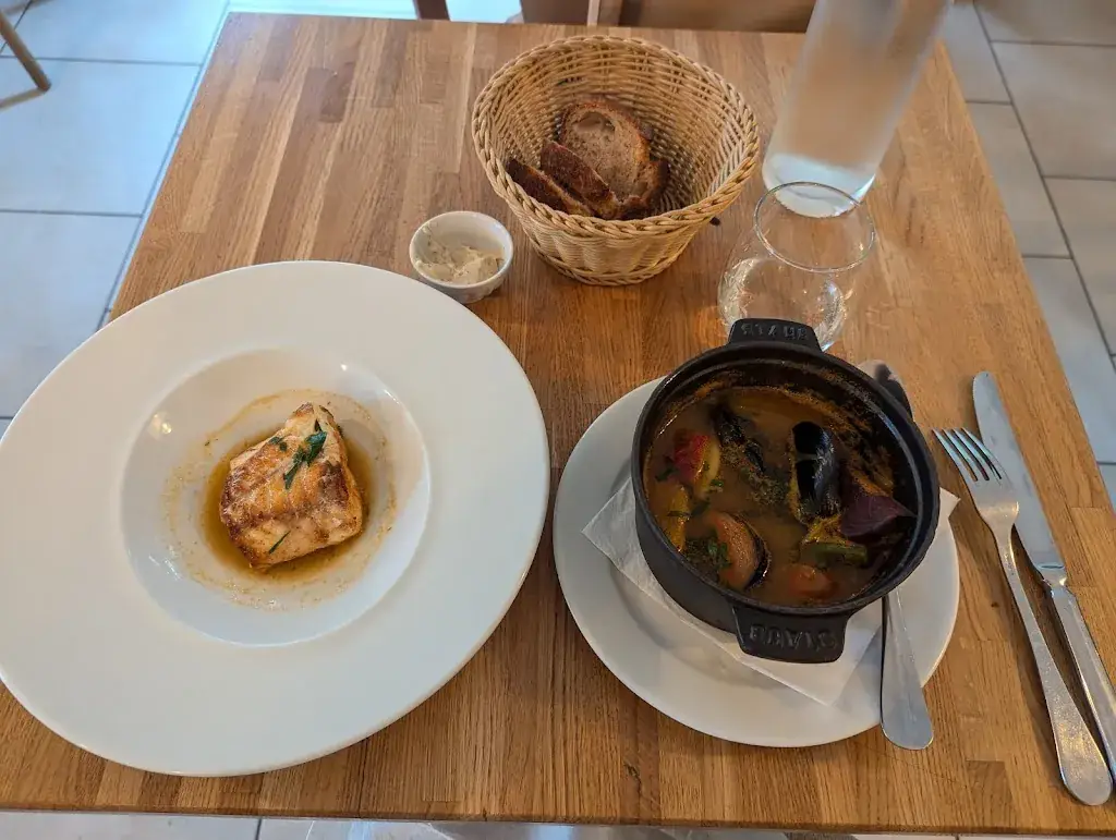 Nadege Hoeper_L'andouille_Puteaux_review