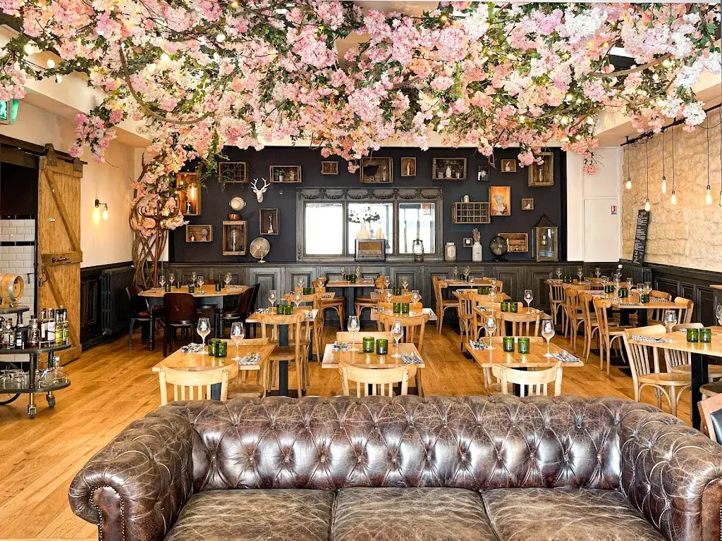 CABANE restaurant in Nanterre