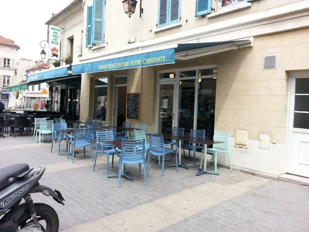 Le Favori restaurant in Nanterre