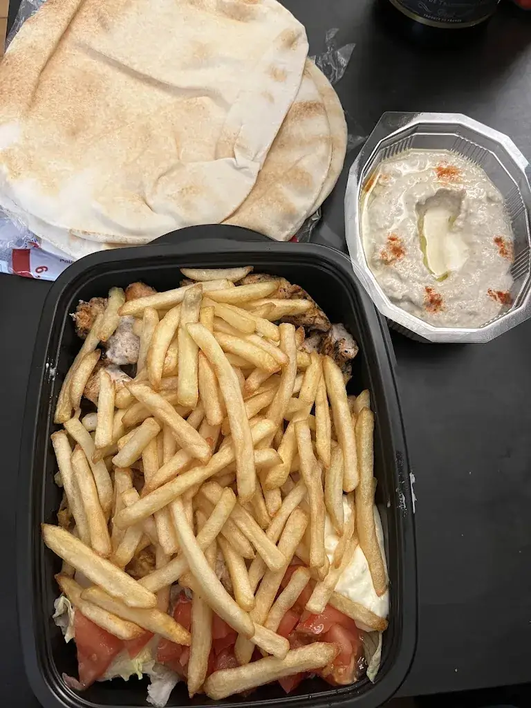 Anu Dalal_La Fenicia_Nanterre_review