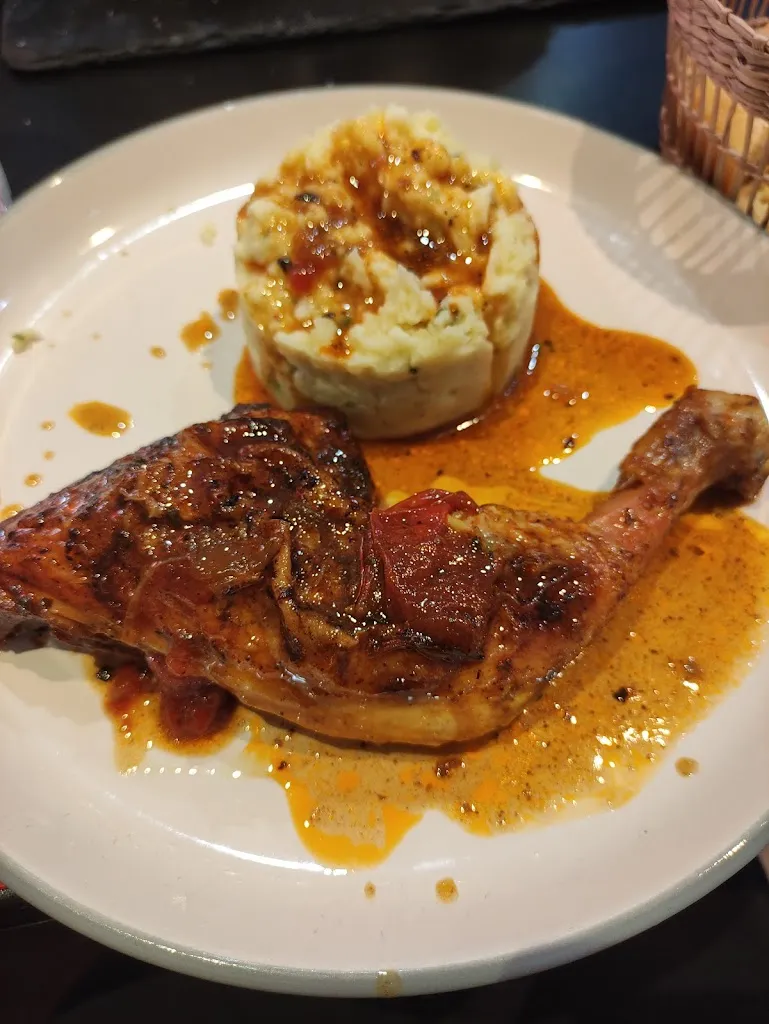 Mariane A S_Table du Marché_Nanterre_review