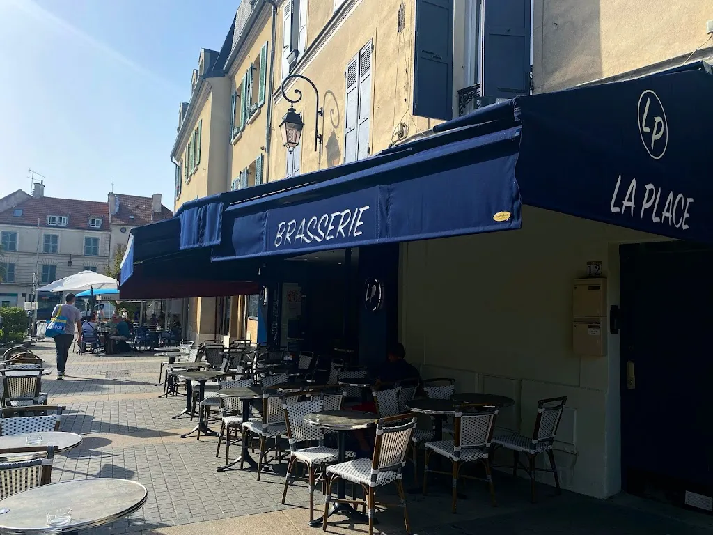 La Place restaurant in Nanterre