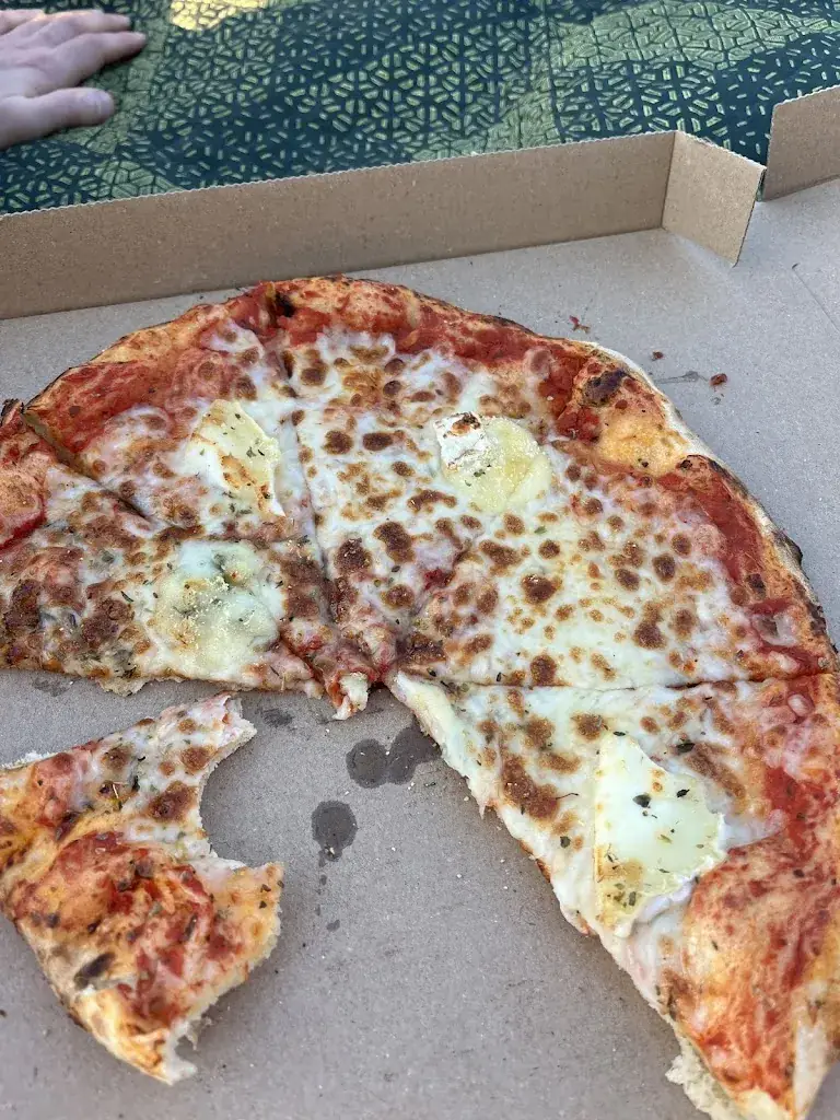 Pizzeria Torino_Nanterre_slider_image_2